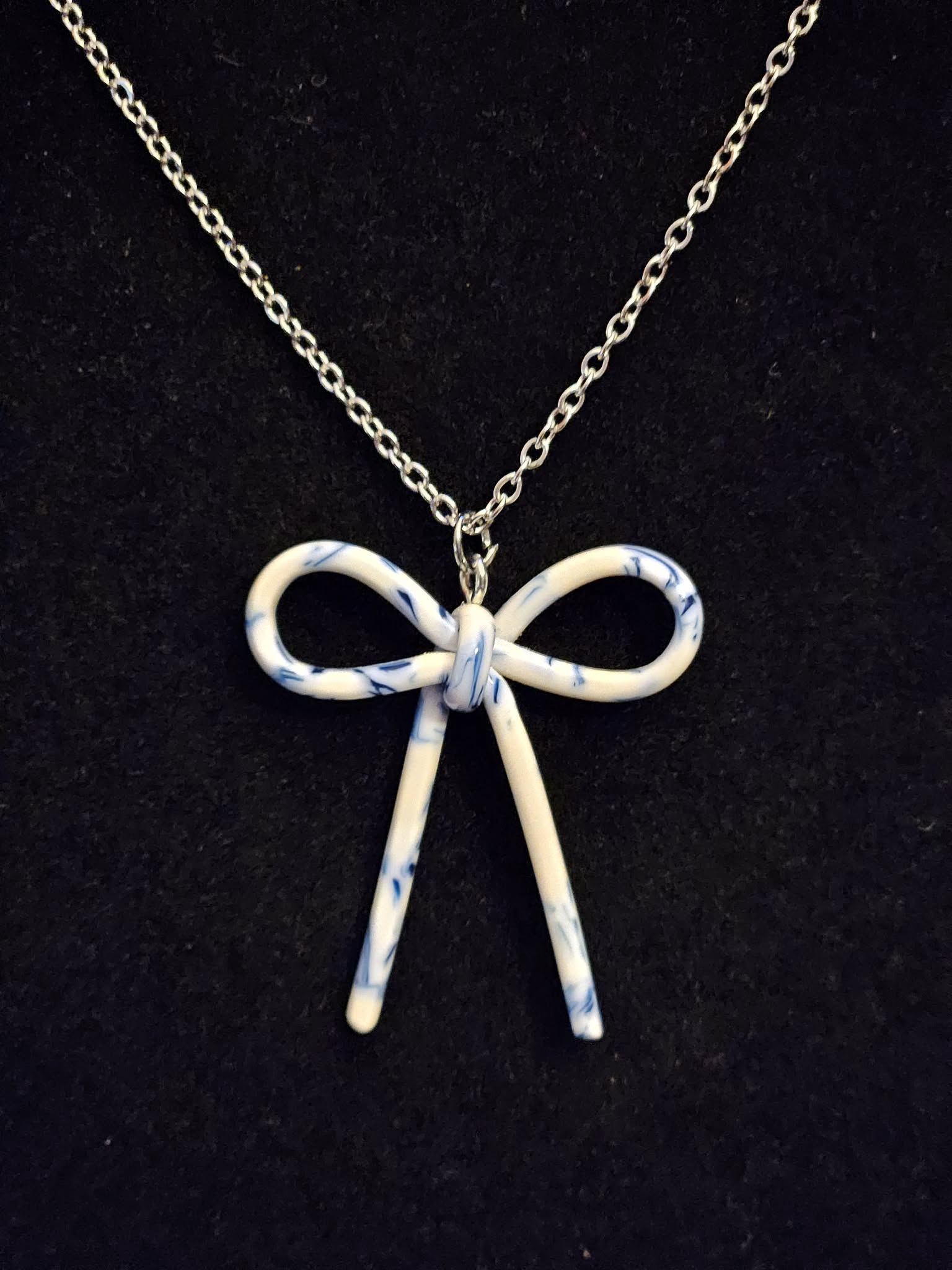 Porcelain Bow Necklace