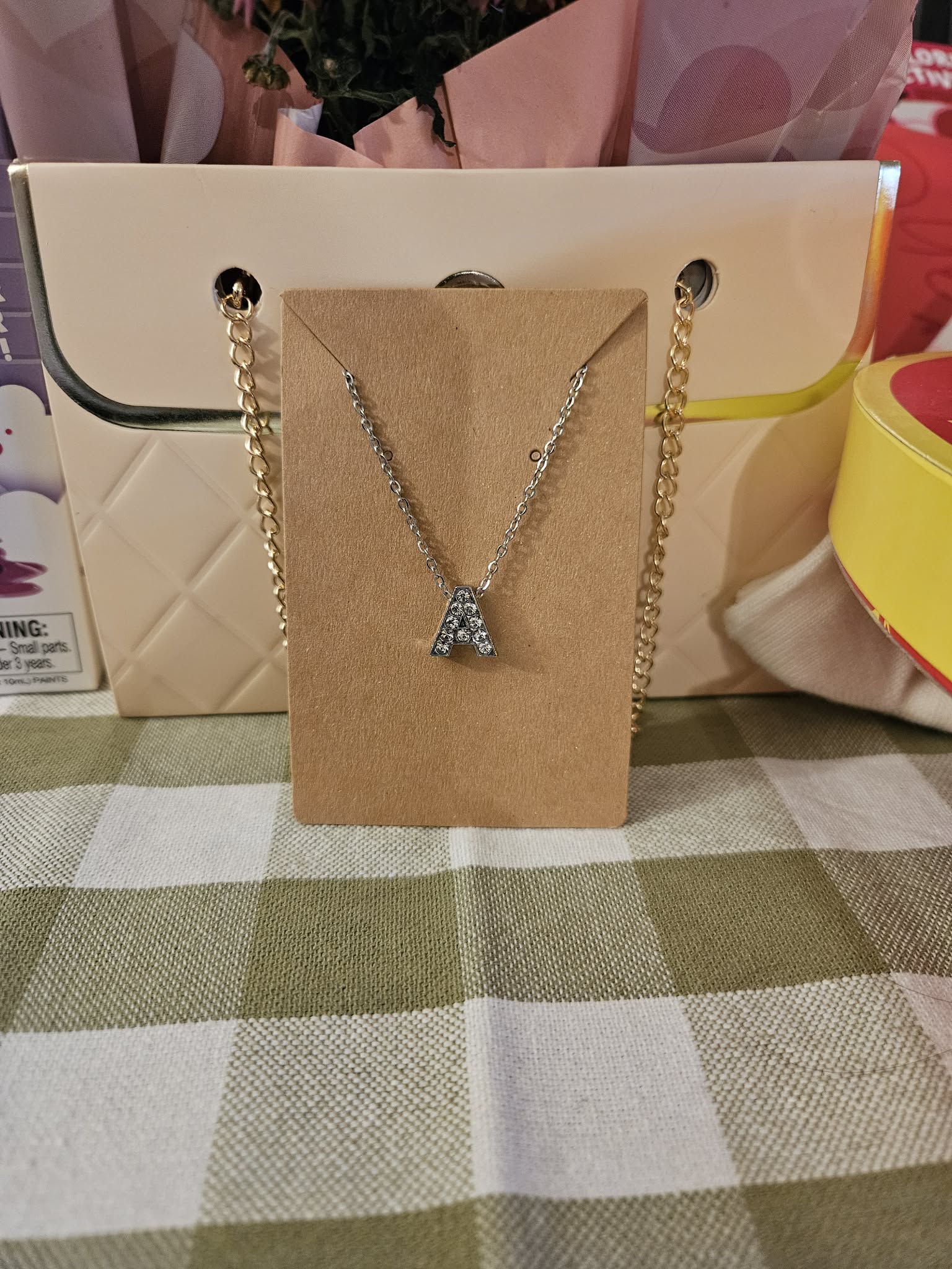 Initial pendant necklace
